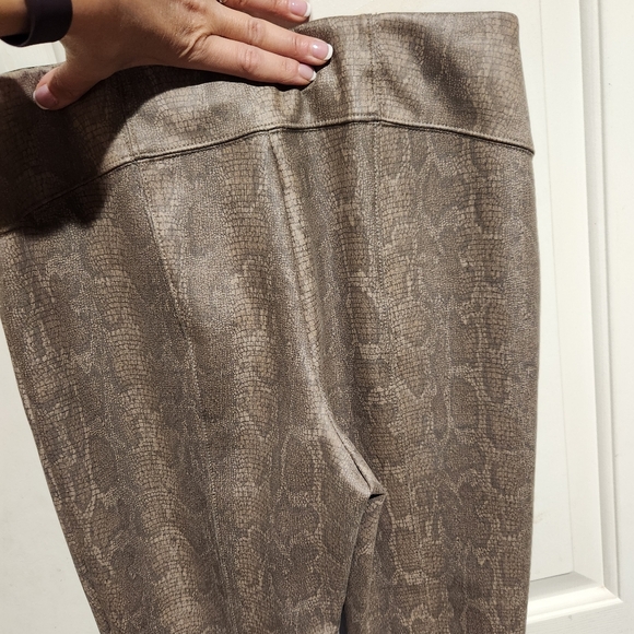 Anthropologie Metallic Snakeskin Moto Metallic Scuba Leggings Pants Size 29 - Picture 11 of 12